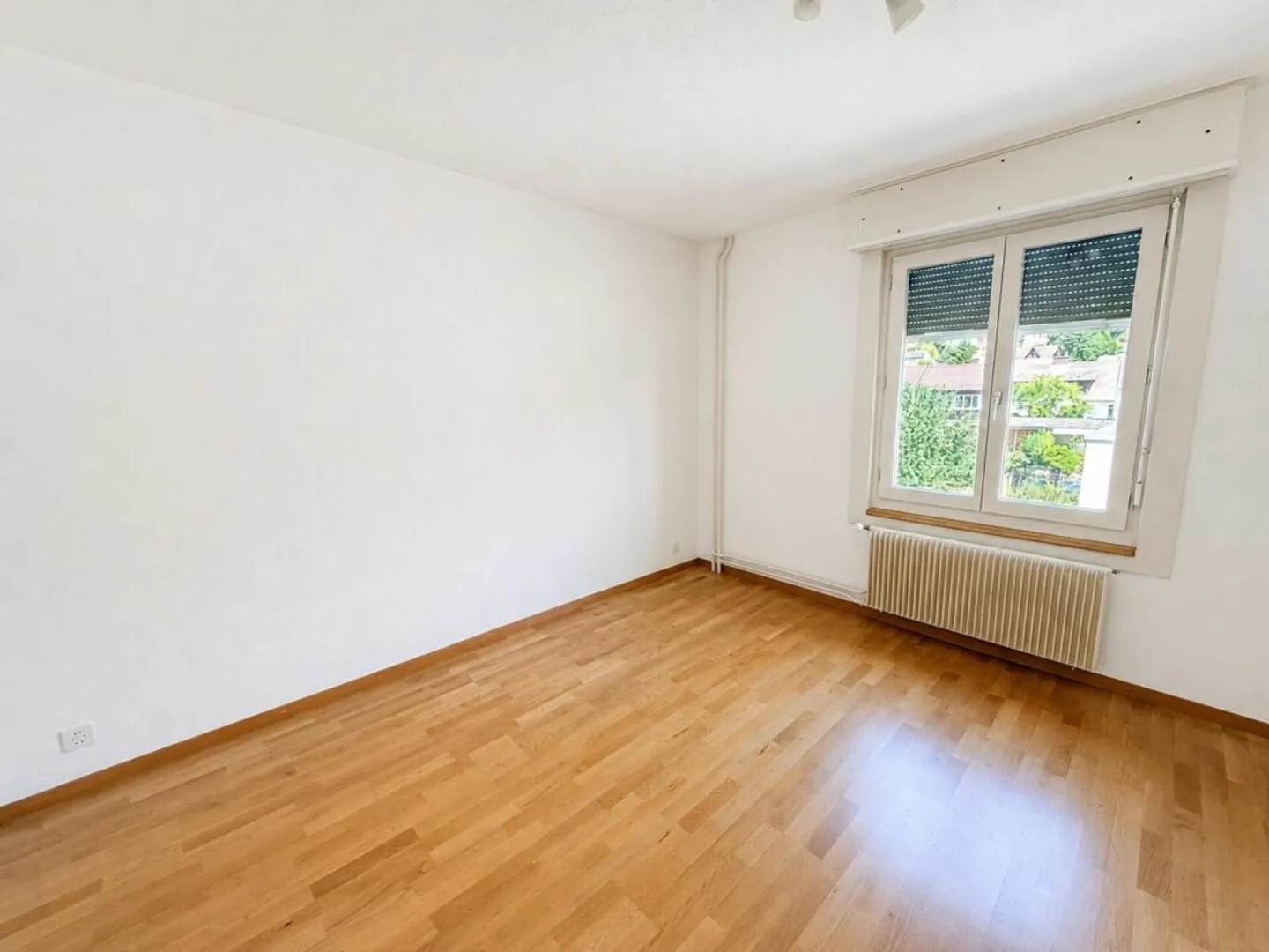 Multi-family house with 4 residential units in a central location in Bellach - Photo 5 of 13