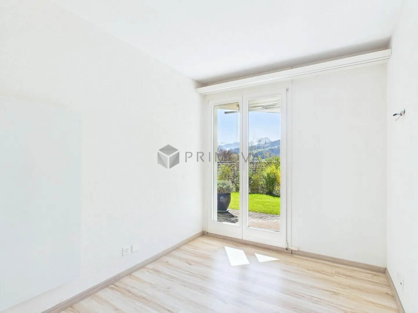 Charmante Doppelhaushälfte mit Bergblick - Foto 8 von 12