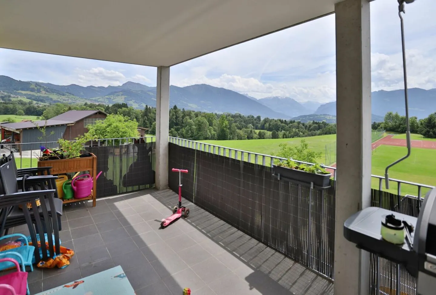 Modernes Apartment mit Terrasse - Foto 2 von 10