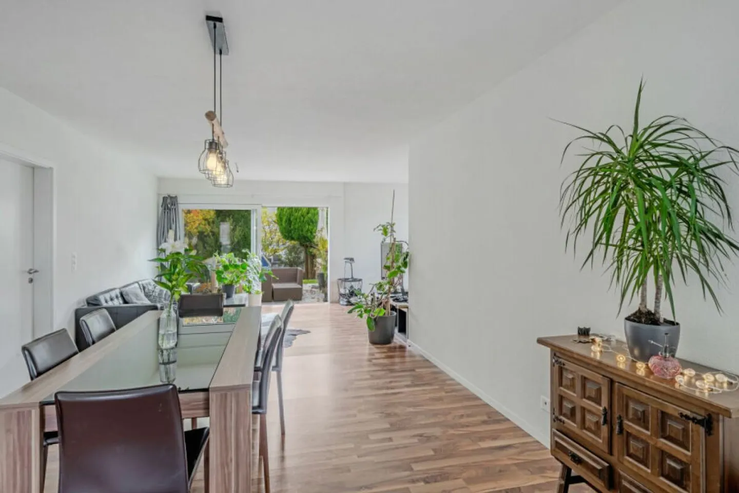 Appartamento con giardino in una bella posizione a Lachen SZ in affitto - Foto 4 di 5