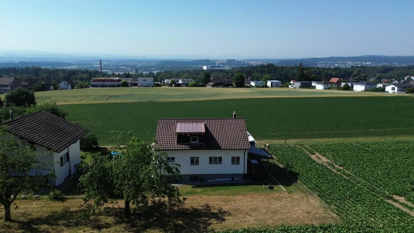 Maison familiale charmante avec vue alpine - Photo 3 sur 13