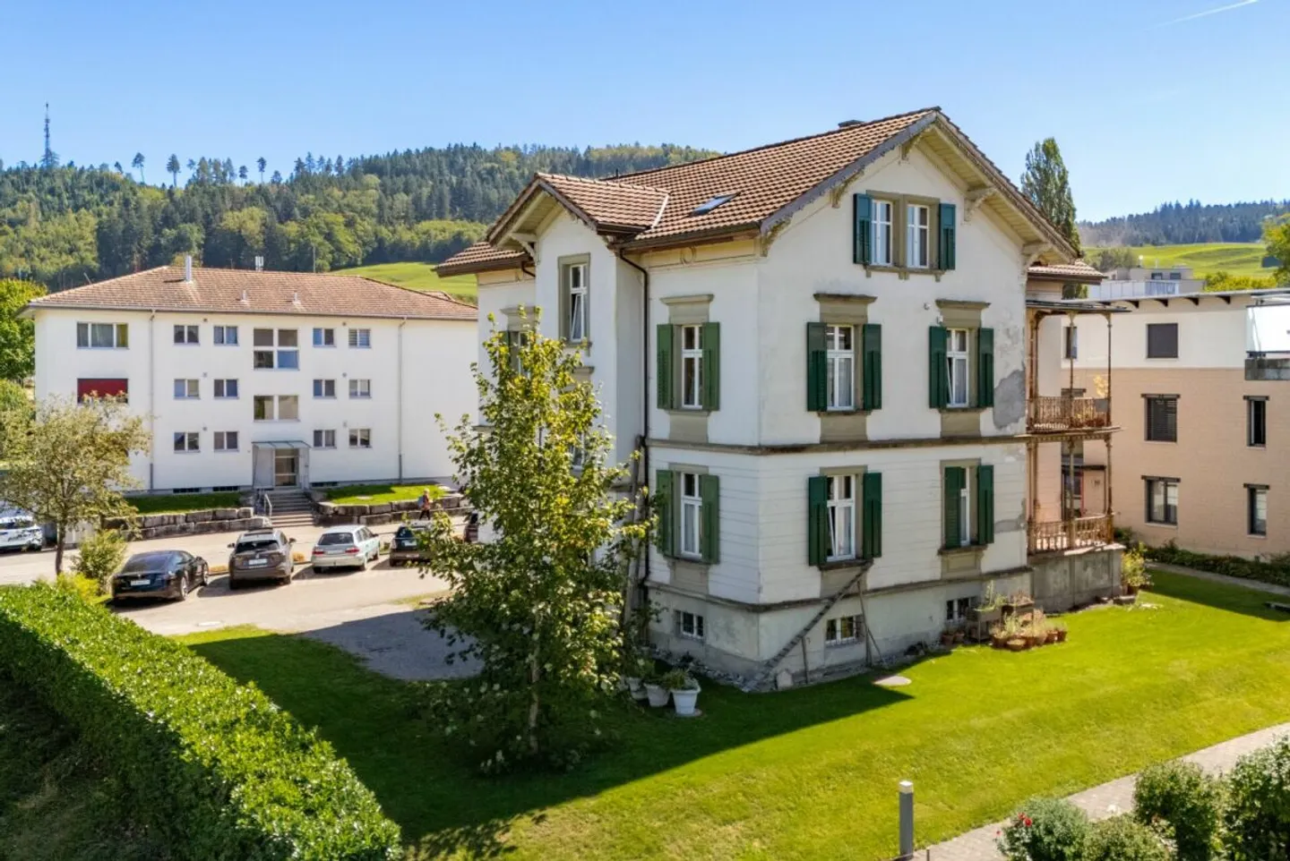 Villa storica con carattere e spazio per nuove idee - Foto 1 di 13