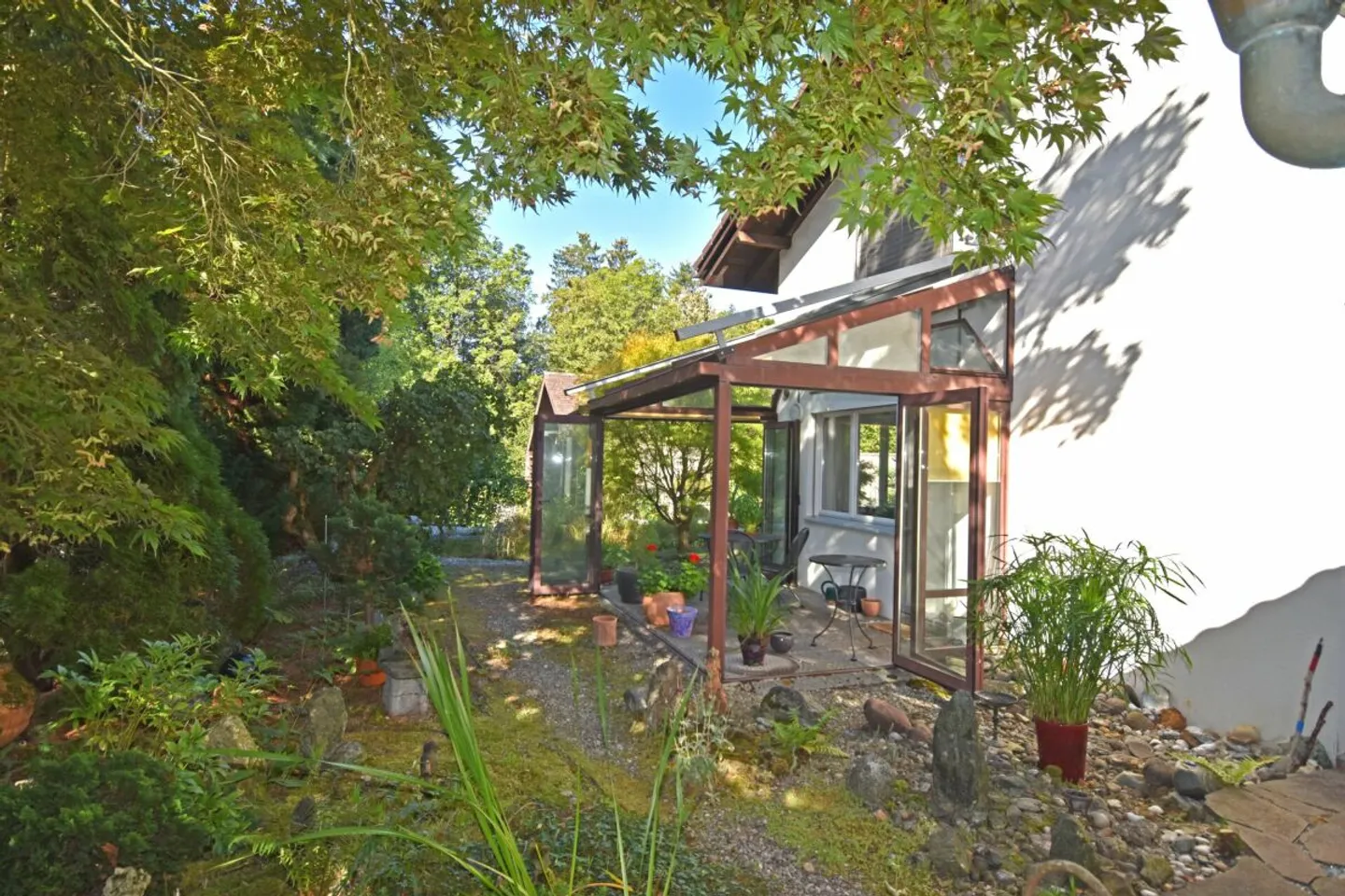 Casa indipendente con giardino idilliaco - Foto 8 di 13