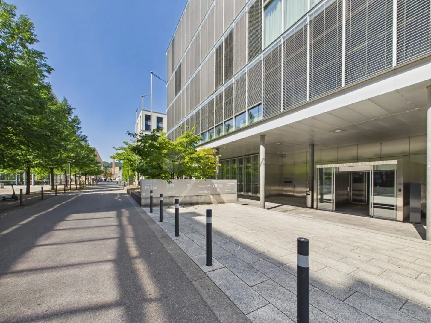 Representative office space in a prime location in Zurich-Oerlikon - Photo 12 of 12