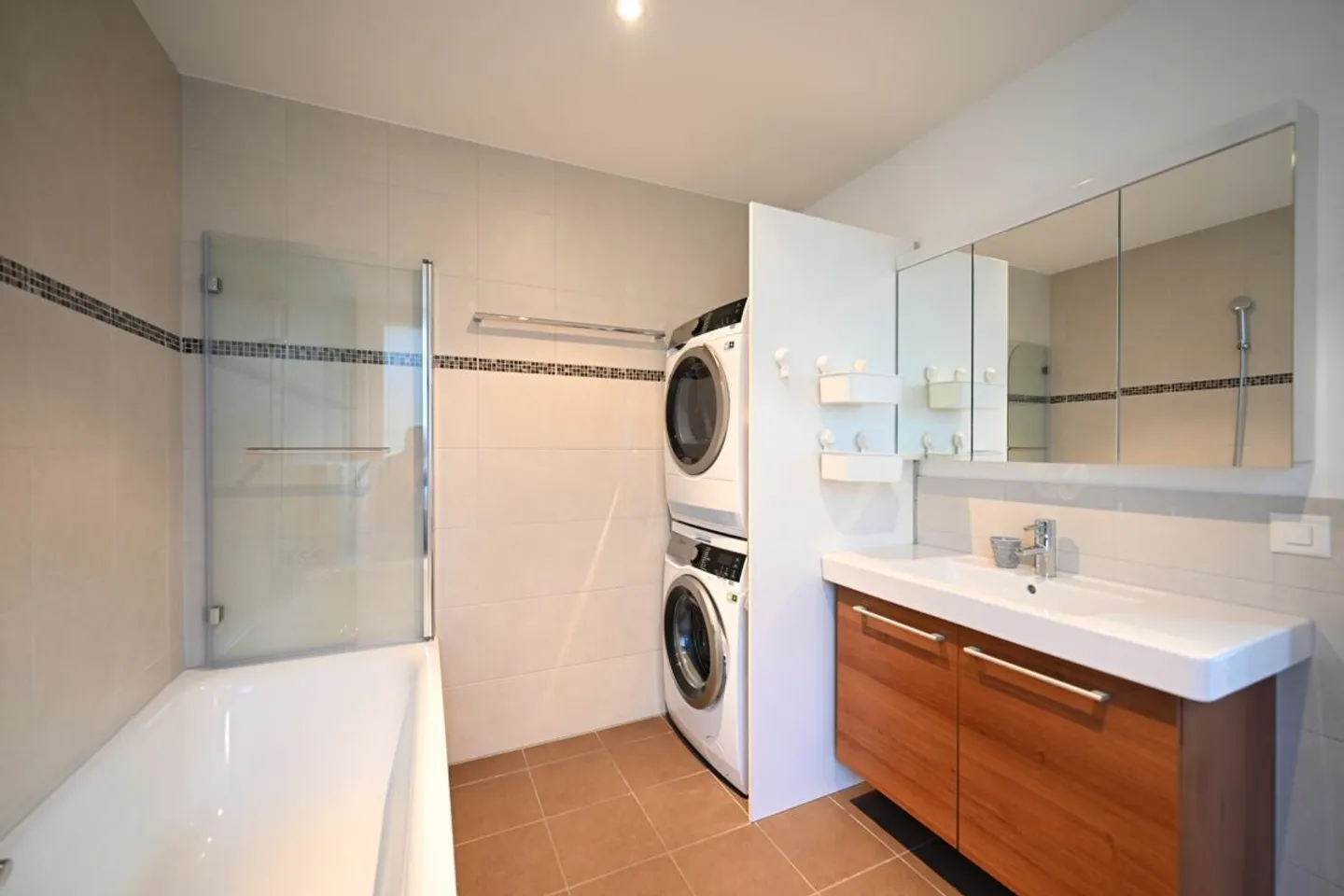 Helle 3.5-Zimmerwohnung mit Loggia und Weitblick - Photo 10 of 13