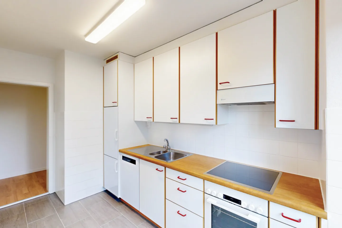 Helle Wohnung mit Waschtrockner - Foto 6 von 11