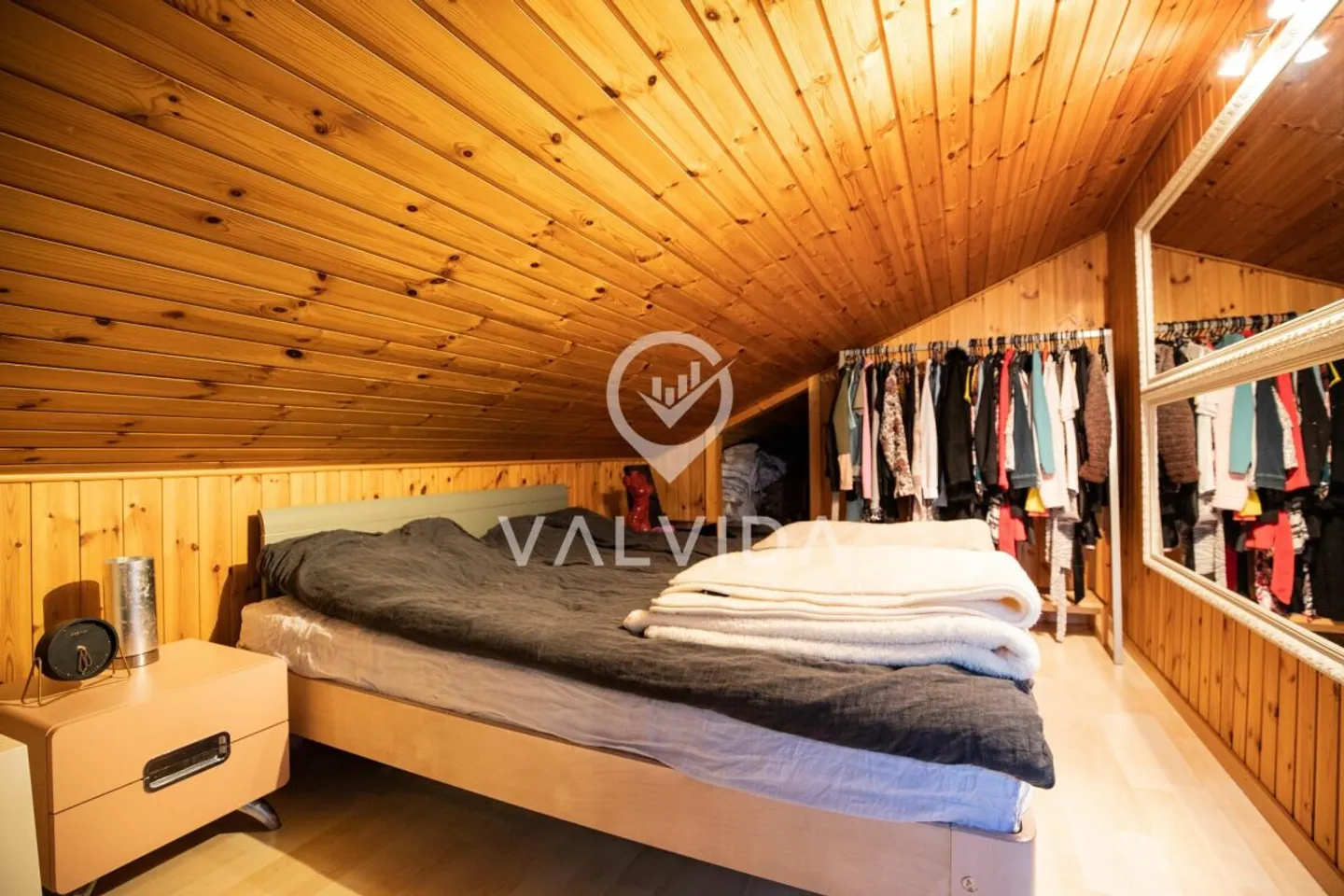 Charmante appartement duplex 3.5 pièces avec vue imprenable à Albinen - Photo 8 sur 13