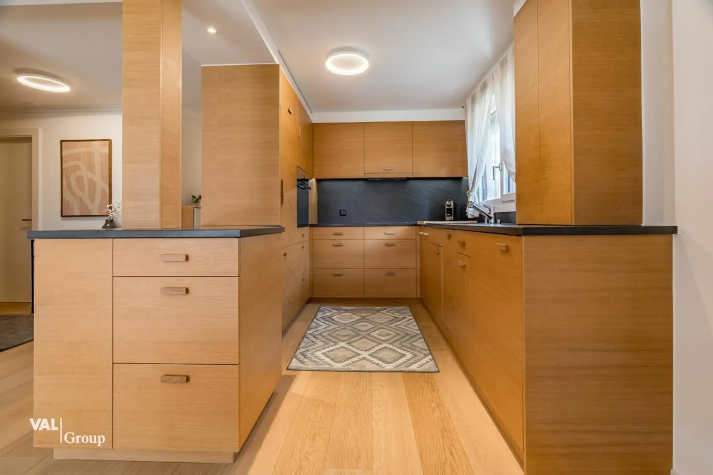 Élégance alpine et confort moderne au coeur de Crans-Montana - Photo 5 sur 13