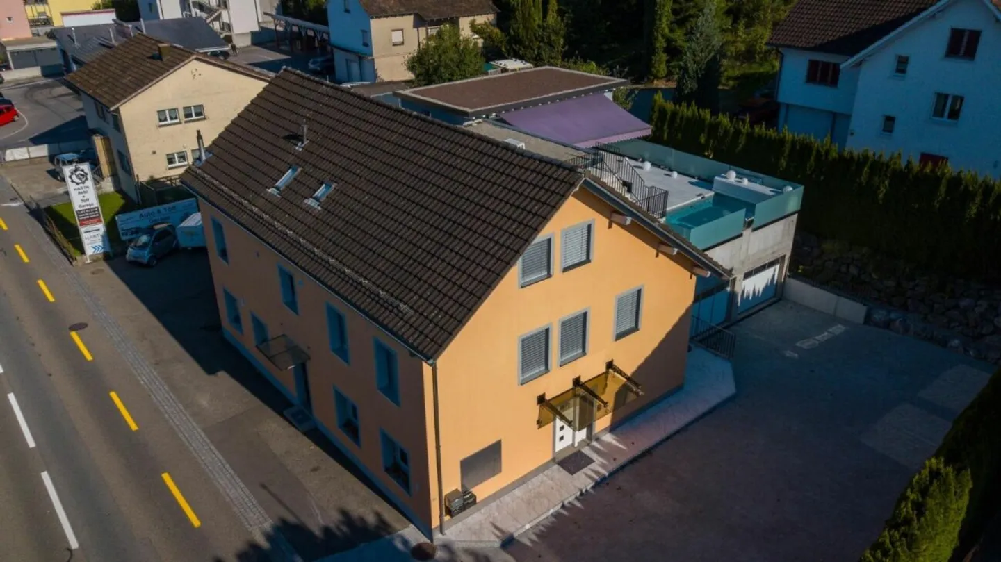 Vivre généreusement, utiliser de manière flexible - avec piscine et espace commercial - Photo 12 sur 12