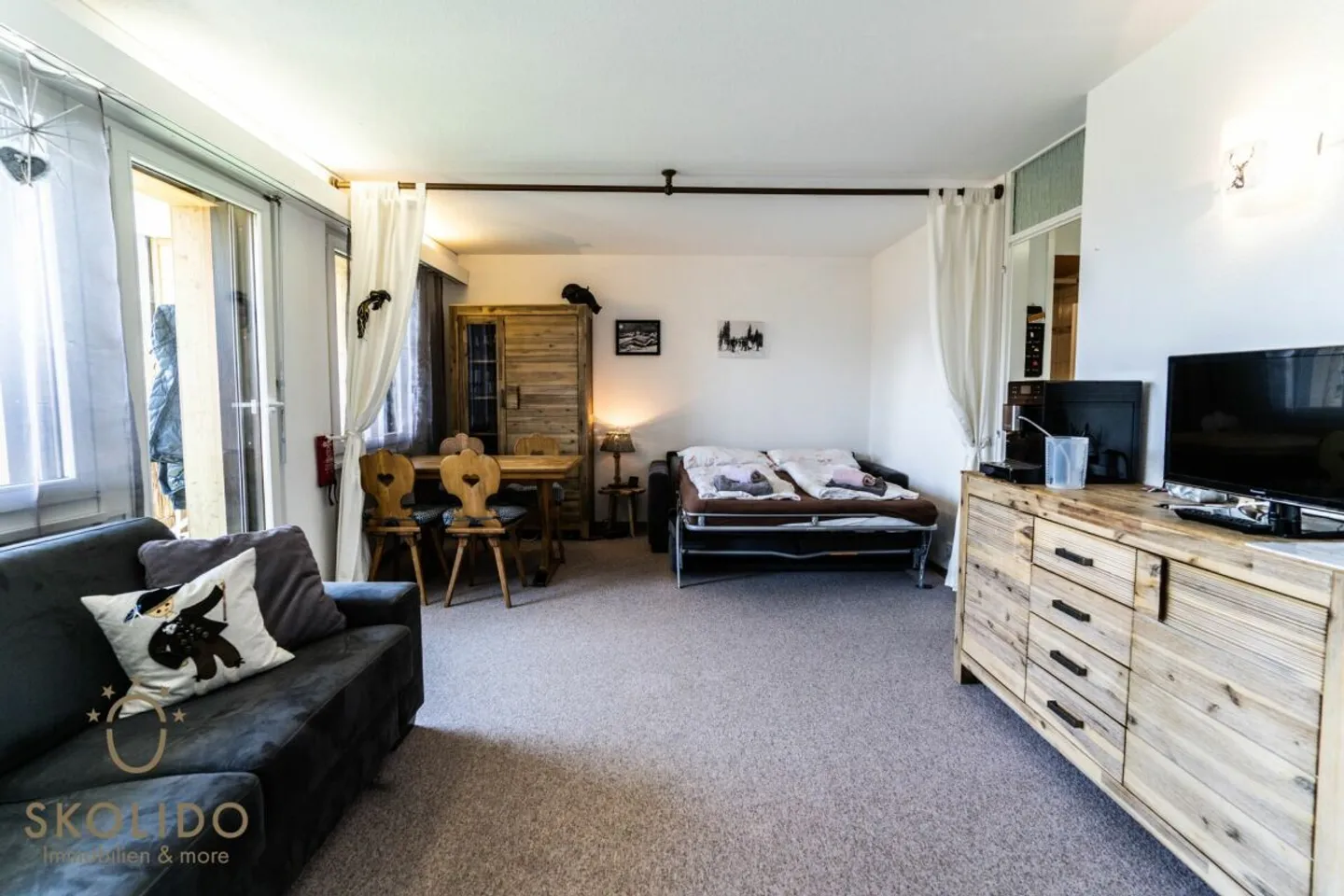 Grosses Studio-Apartment mit unverbaubarem Weitblick in der Aletscharena - Photo 4 sur 13