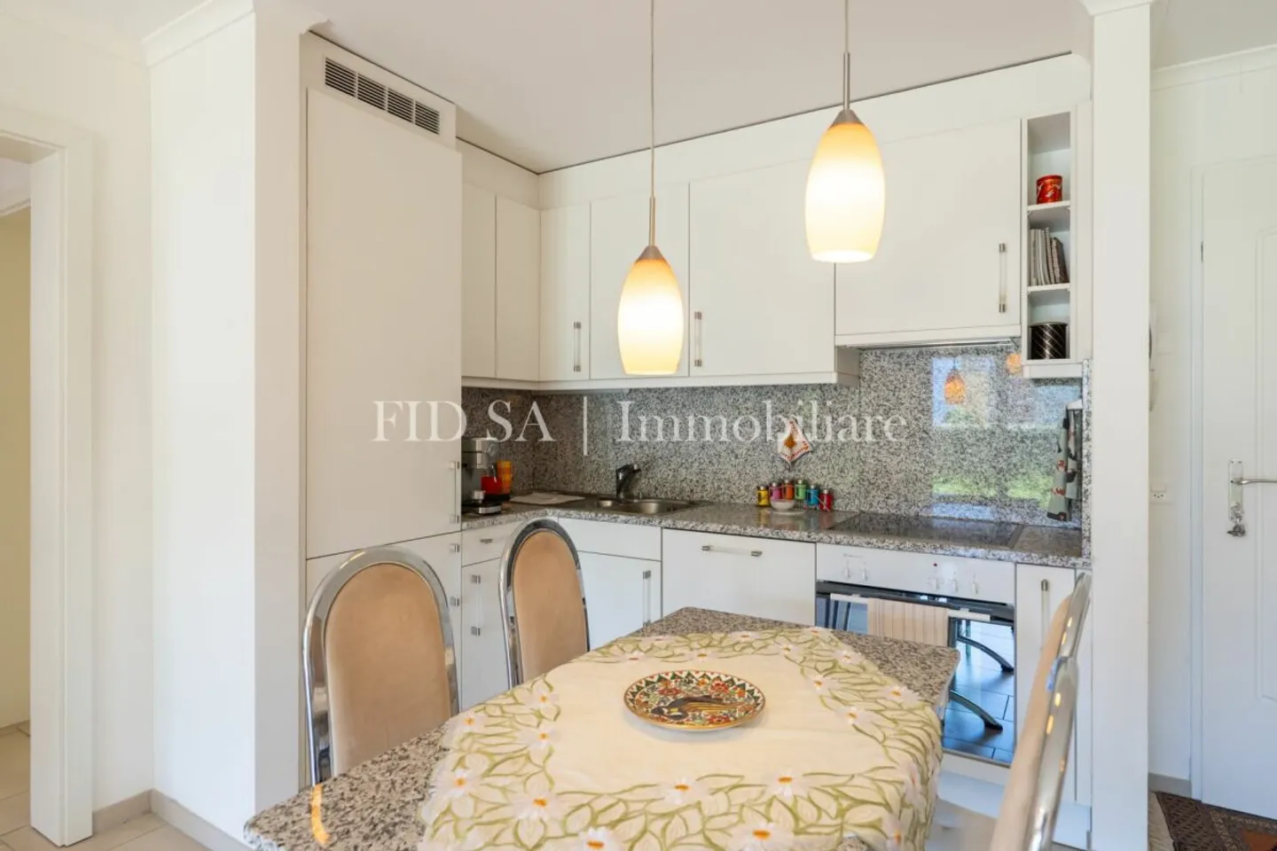 MINUSIO - Apartment with garden in a central location - Photo 4 of 7