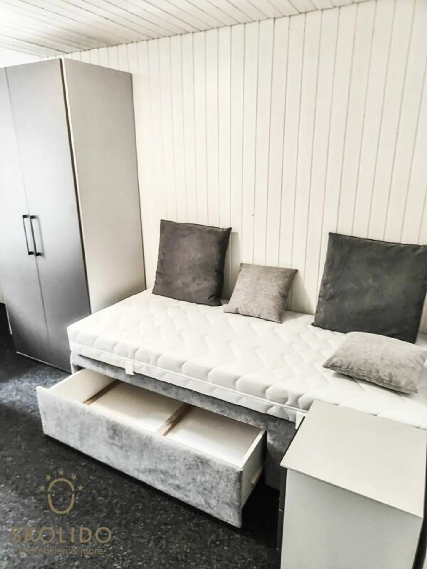 Beautiful, renovated & furnished 3 ½ room maisonette apartment in Visp - Photo 5 of 13