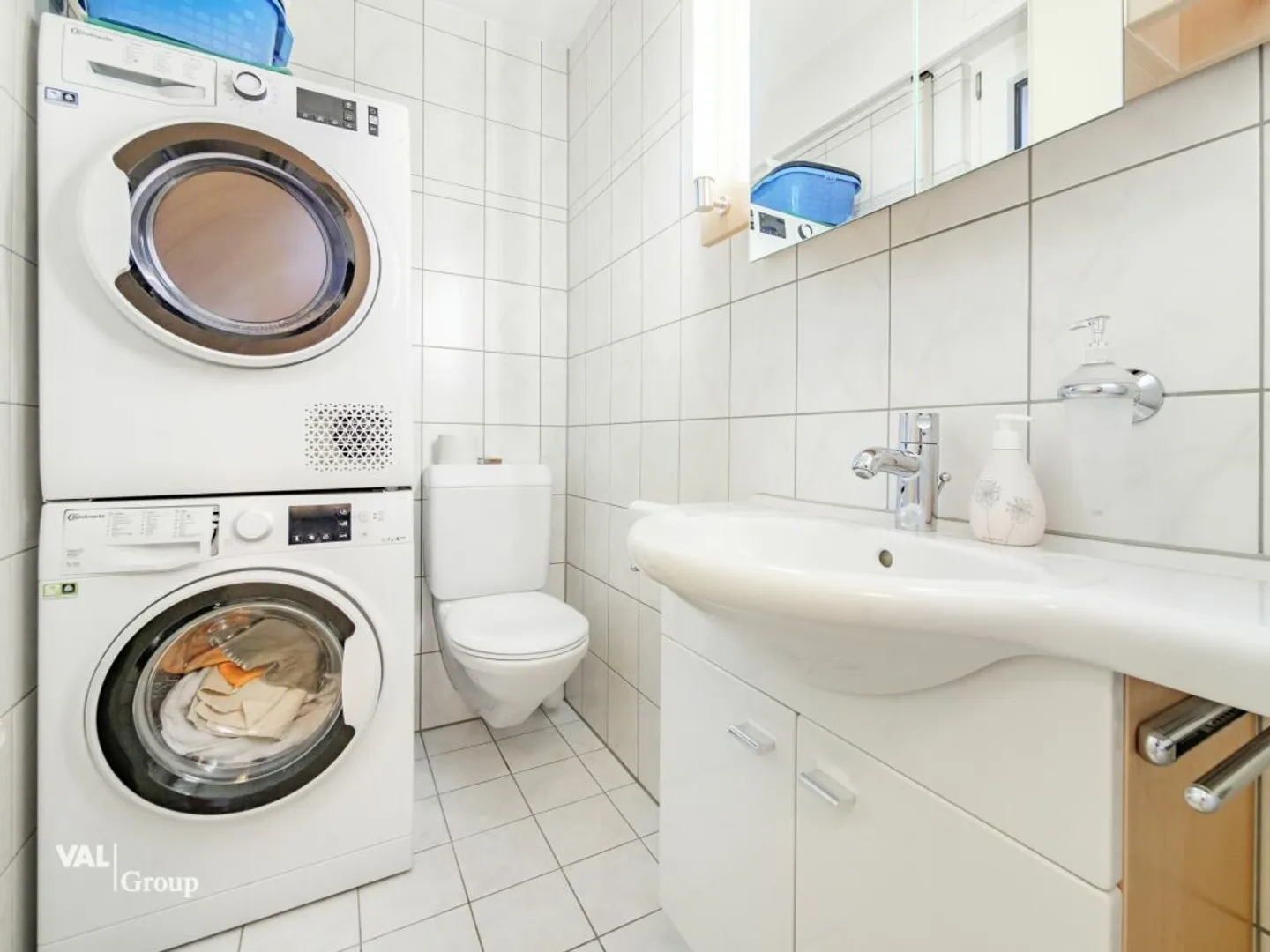 Charming attic apartment in the heart of the village (incl. furniture) - Photo 9 of 13