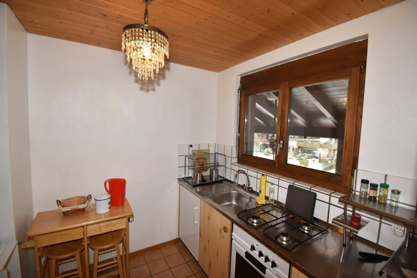 Appartement 2 pièces dans les combles - Photo 2 sur 5