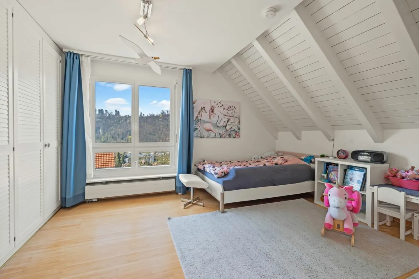 Ampia casa familiare con piscina - Foto 8 di 13