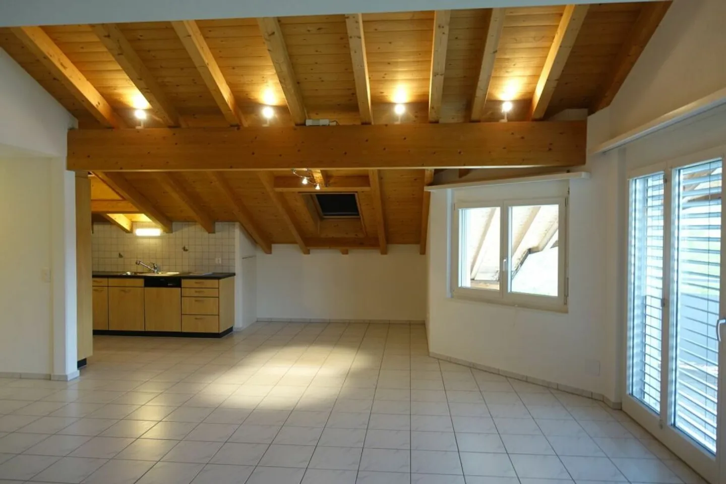 Attractive 4.5-room apartment near the village center - Photo 1 of 12