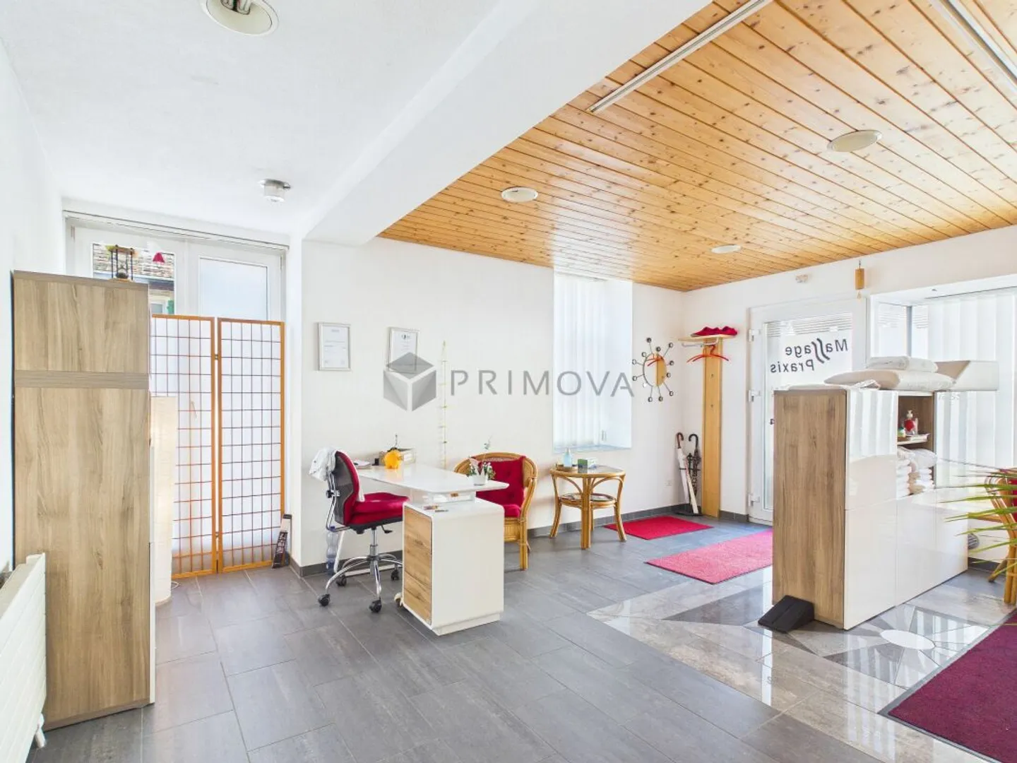 Residential and commercial building with development potential in Walenstadt - Photo 10 of 11