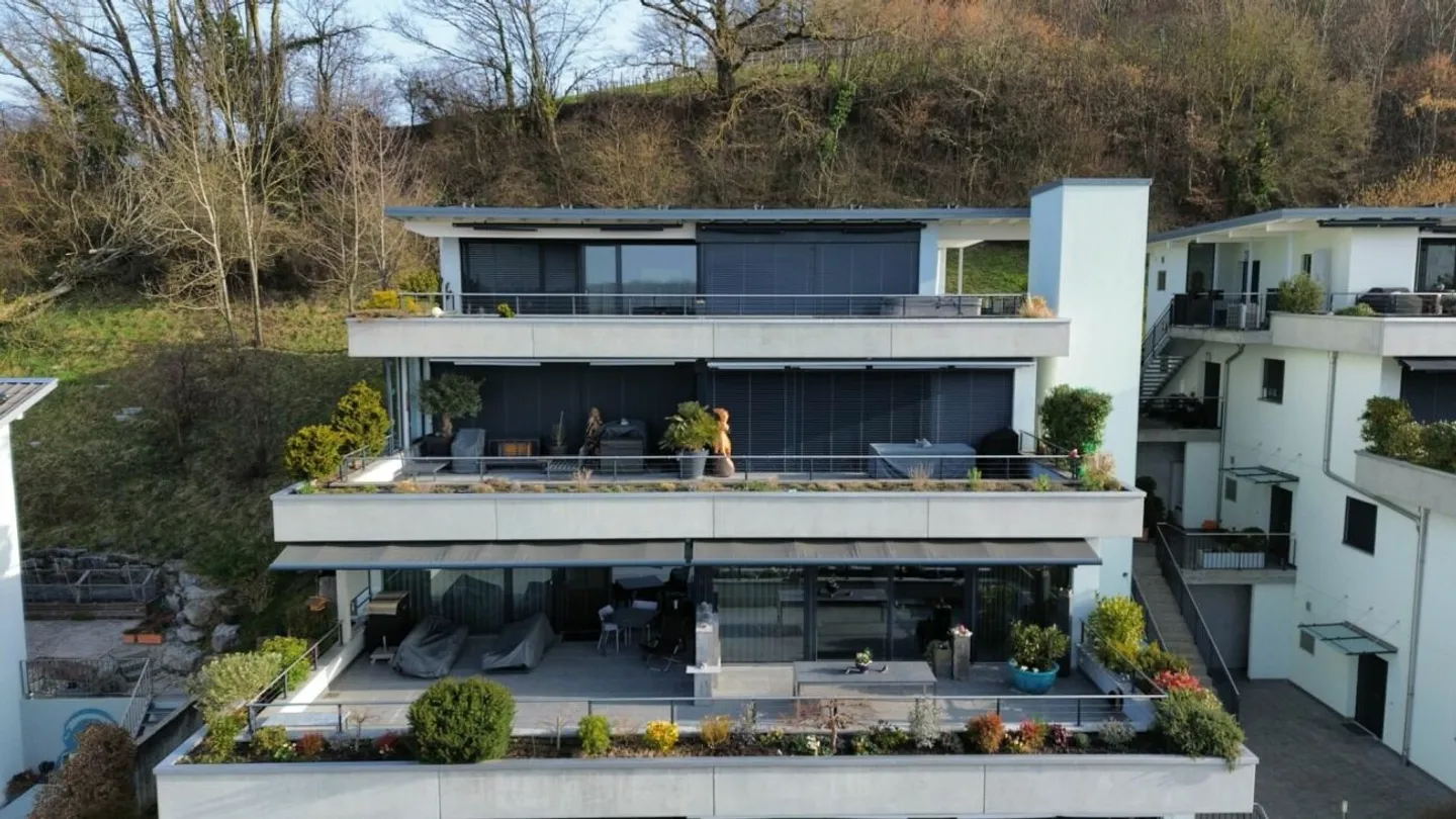 Luxurious terrace apartment with 100 m² balcony - Photo 1 of 9