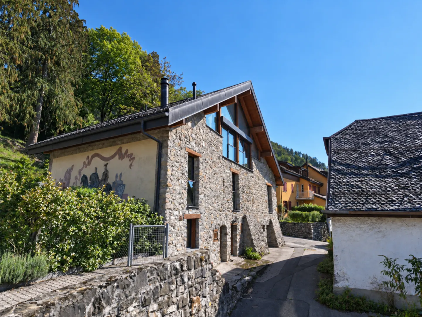 Grange Rénovée avec Vue sur le Lac - Photo 1 sur 13