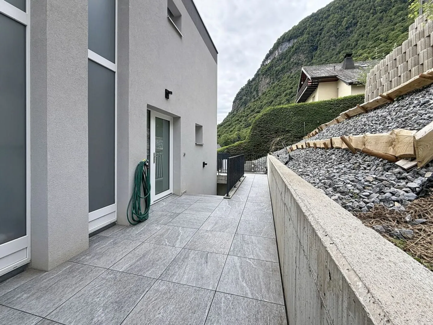 Sublime villa a schiera di 4,5 stanze a Vouvry! - Foto 3 di 13
