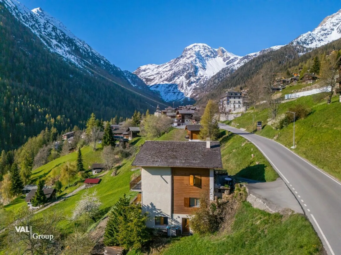 Superbo lotto edificabile all'ingresso di Grimentz, posizione strategica e potenziale eccezionale - Foto 5 di 7