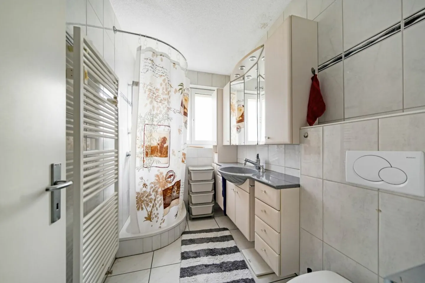 Appartement 4.5 pièces abordable dans un emplacement attrayant - Photo 2 sur 13