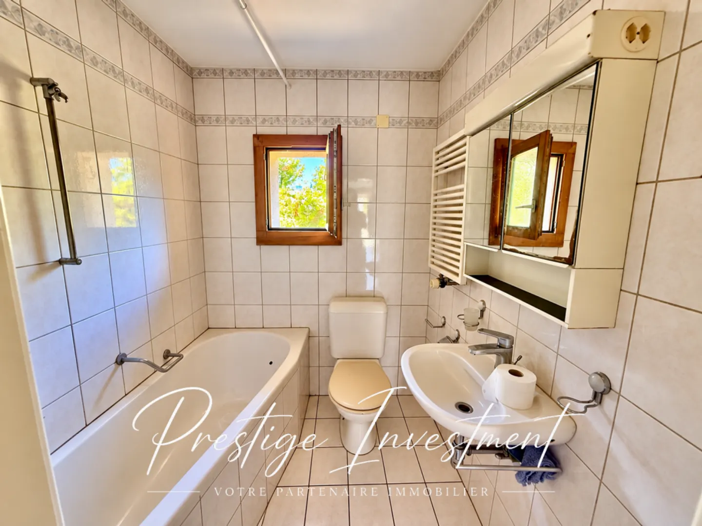 VILLA - CHALET MIT 4,5 ZIMMER - VEYRAS - Foto 9 von 12