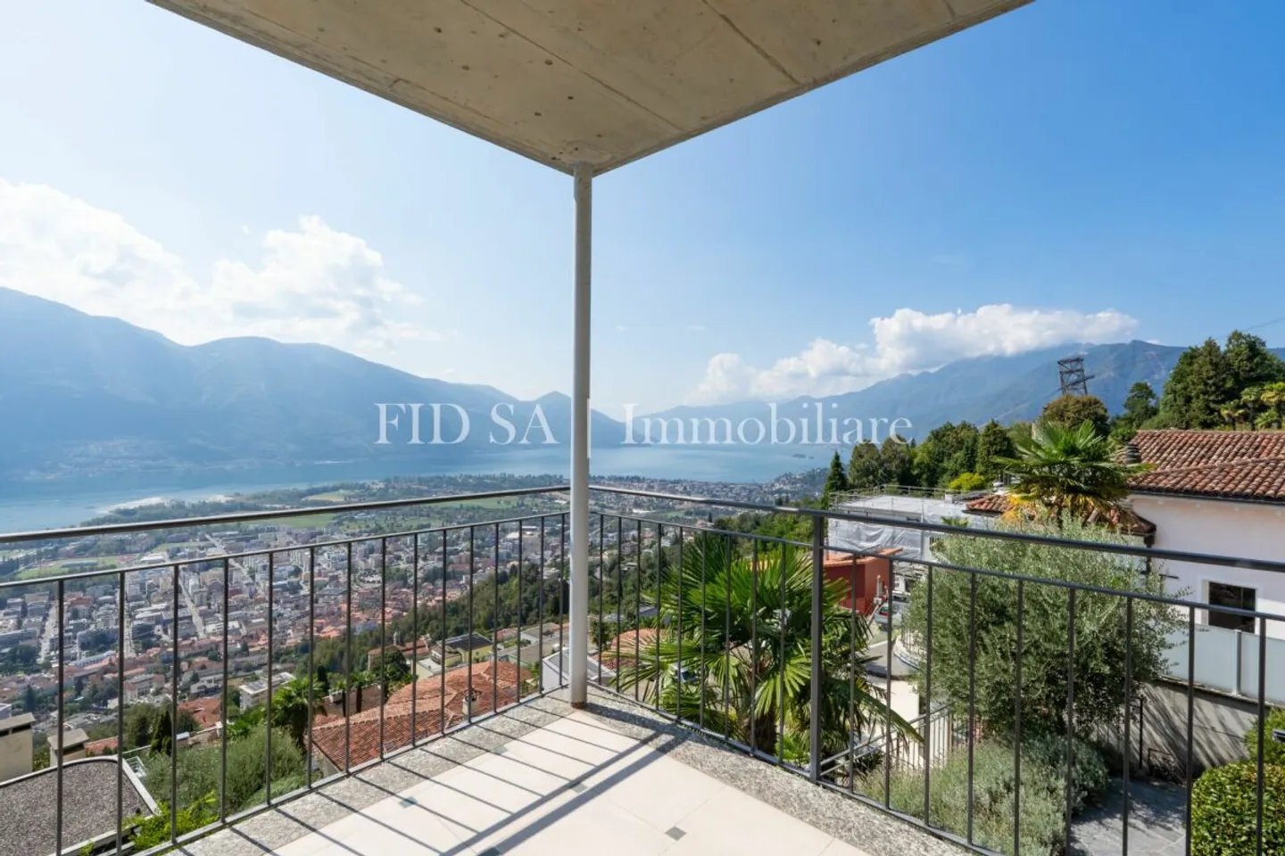 Appartamento affascinante con vista lago - Foto 3 di 12