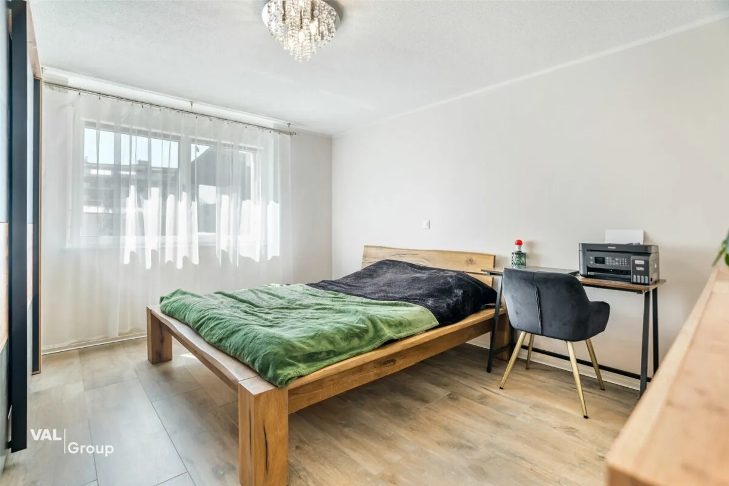 Newly built, bright apartment with generous private green space - Photo 6 of 13
