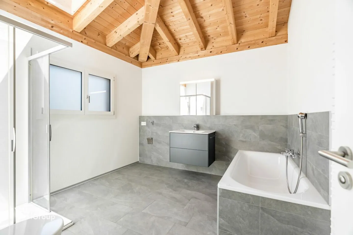 Wood, Heart and High-Tech - Modern Living in the Upper Valais at the Highest Level - Photo 13 of 13