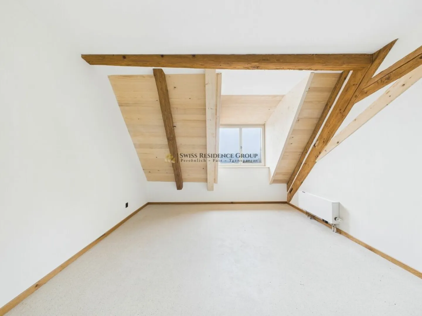 Lumière naturelle et style réunis - Première location dans un bâtiment historique - Photo 2 sur 13