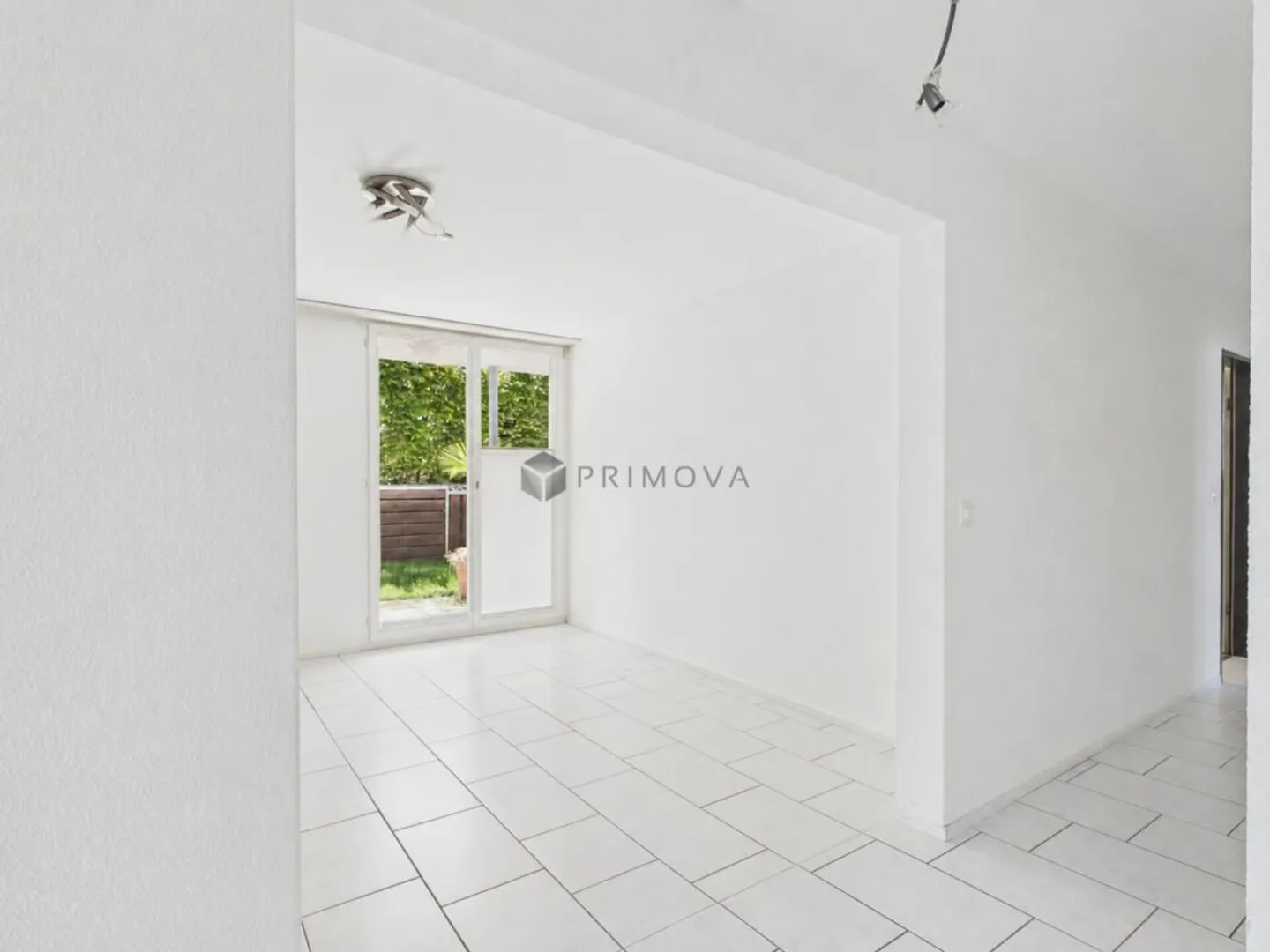 Ihre privates Paradies mit grandioser Aussicht und Garten - Photo 12 sur 13