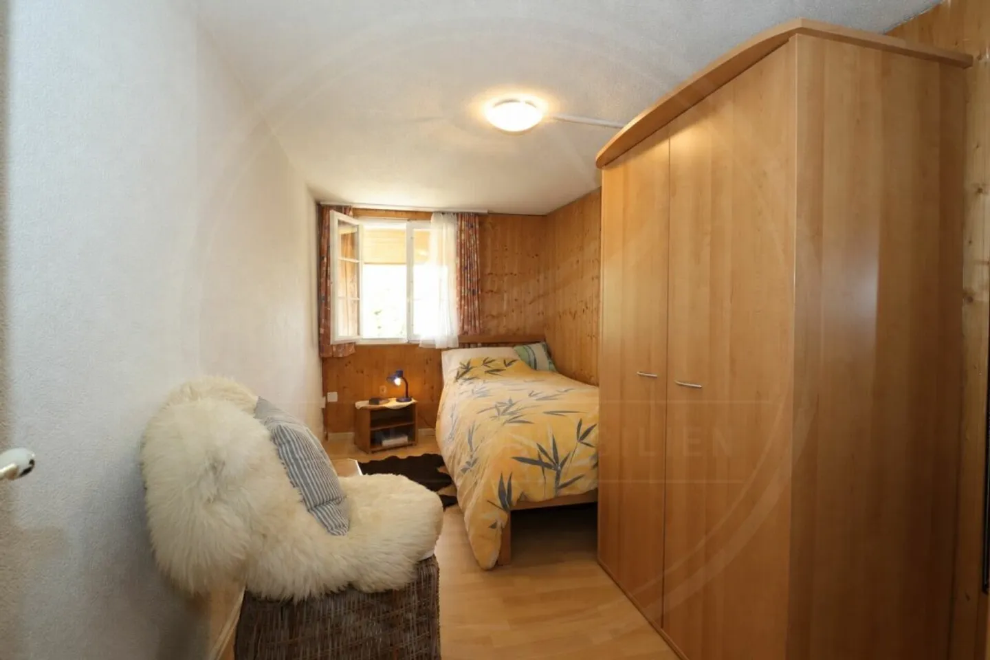 Casa bifamiliare con stalla e terreni agricoli a Wettingen - Foto 6 di 13
