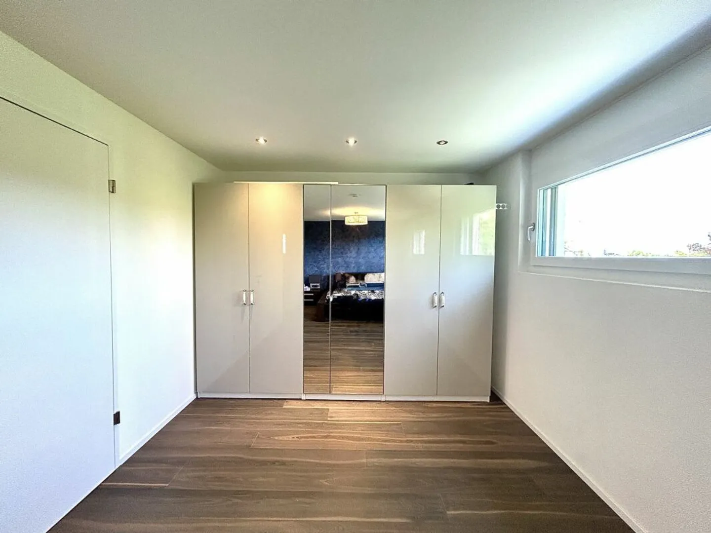 Appartement de 6,5 pièces de rêve avec jacuzzi ! - Photo 8 sur 13