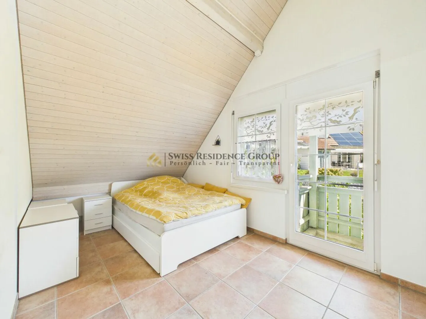 A Home with Character - 5.5 Rooms, Pool, Pizza Oven and High Quality of Life - Photo 8 of 13