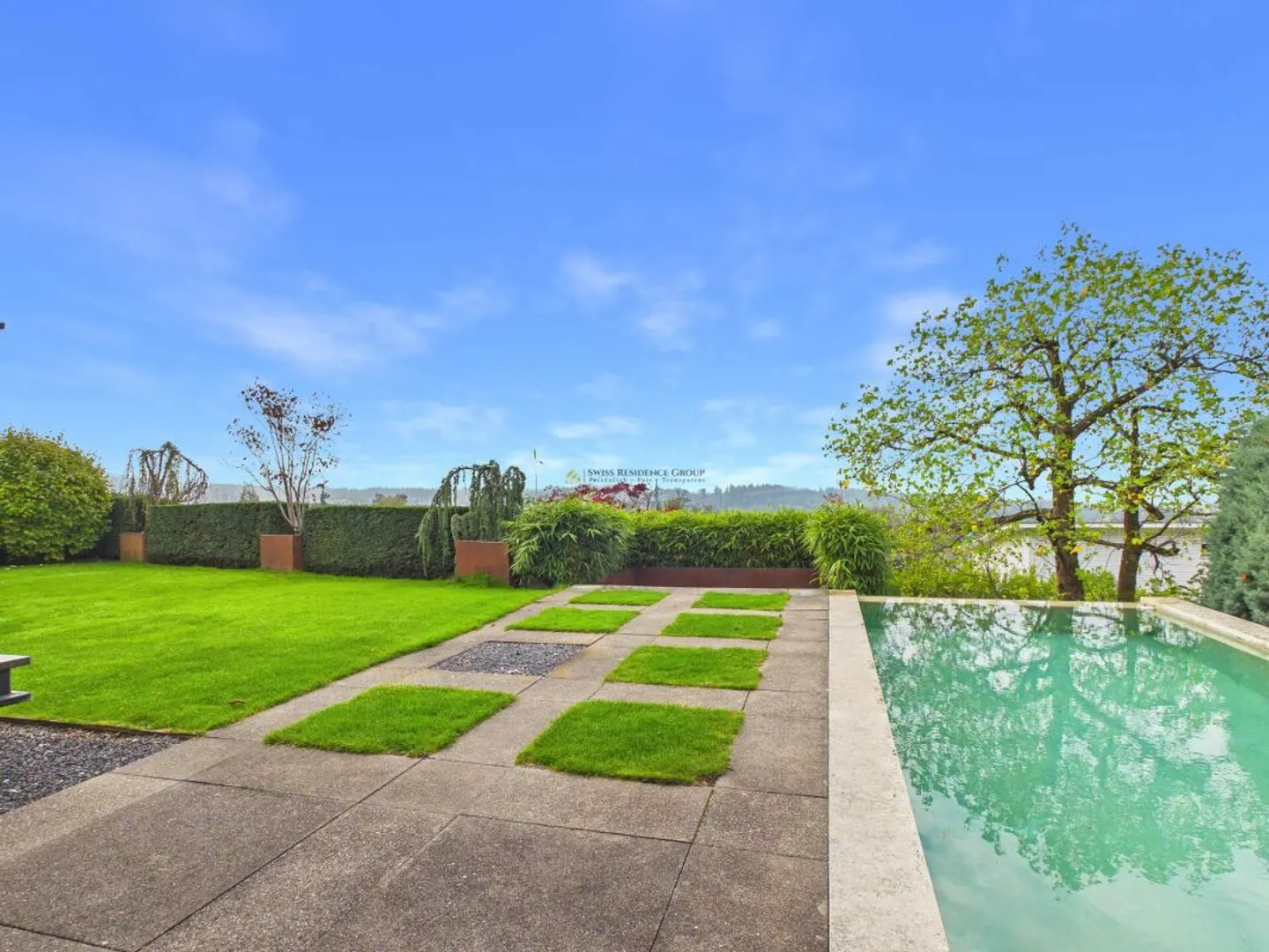 Oasis de luxe dans le vert avec piscine - Photo 1 sur 13