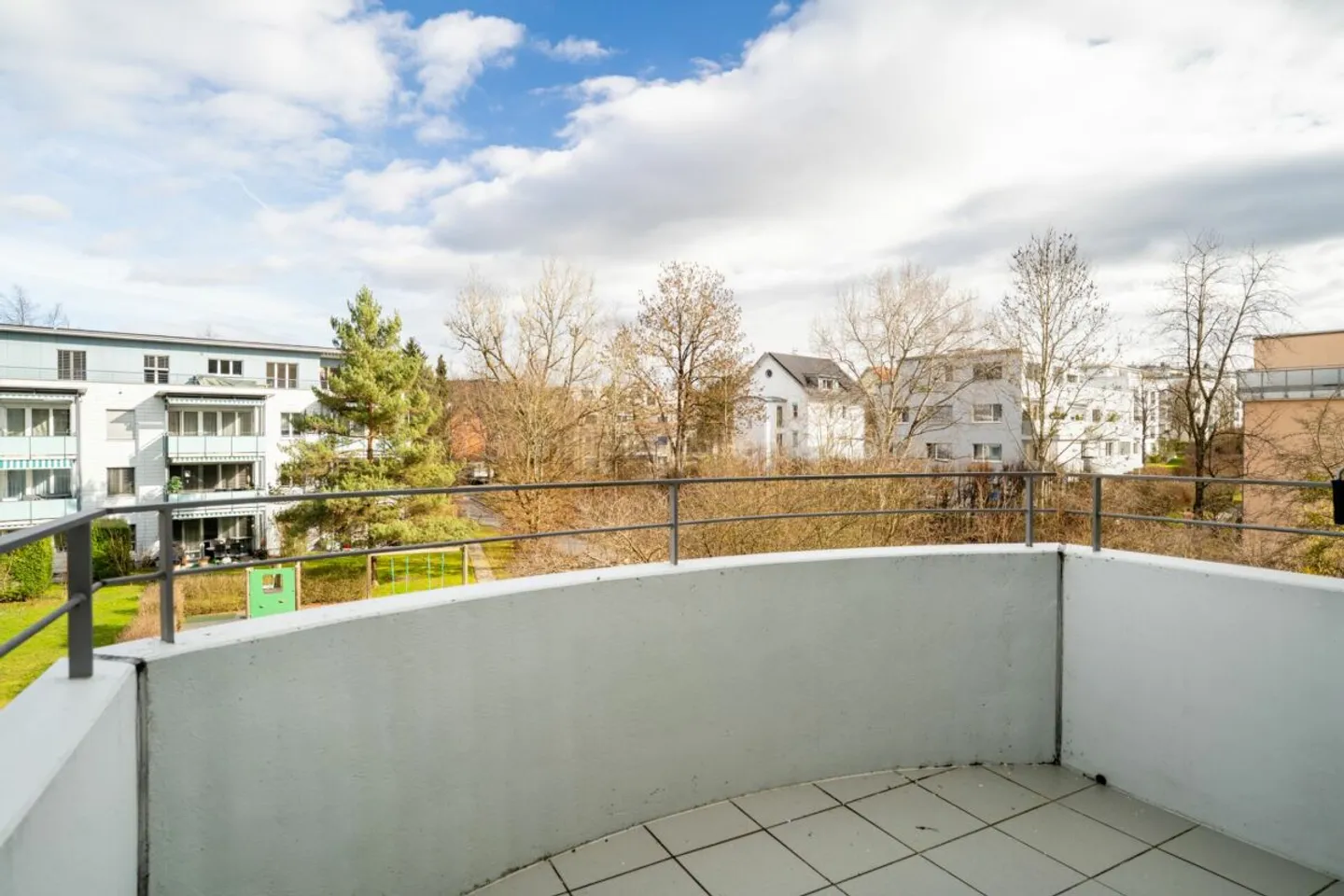 Attraente appartamento di 4.5 locali con due balconi a Winterthur - Foto 6 di 13