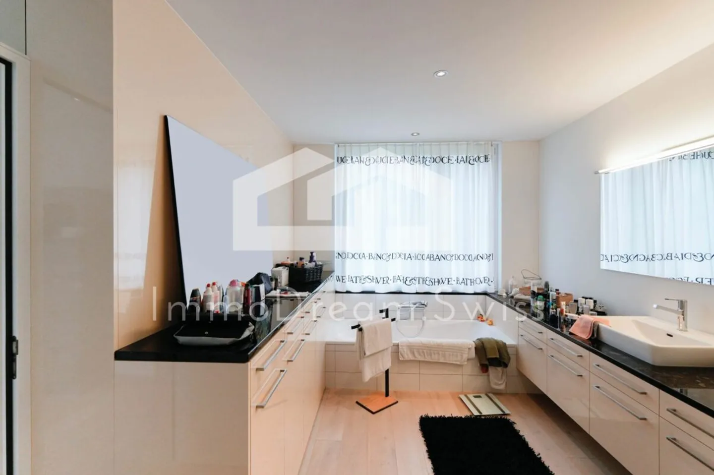 Modern designed, as well as spacious 5-room condominium (2 family house) - Photo 10 of 13