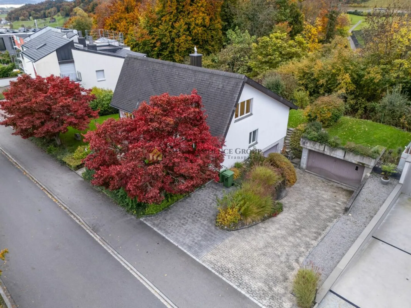 Vivere soleggiato e fiscalmente vantaggioso: Casa unifamiliare in una posizione tranquilla - Foto 1 di 13