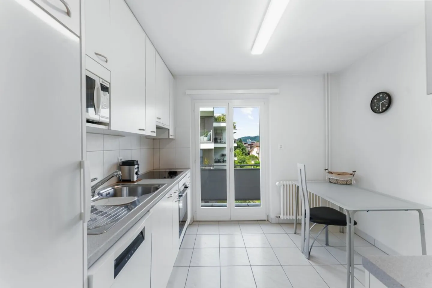 Charmante Wohnung in Hergiswil - Foto 3 von 9