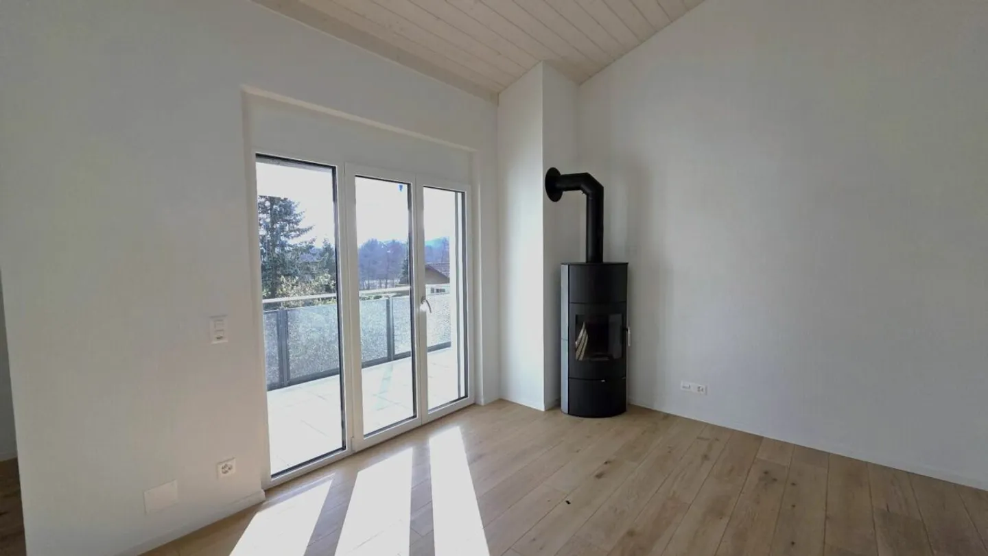 NUOVO! TRANQUILLO, MODERNO, CON VISTA - Foto 4 di 13