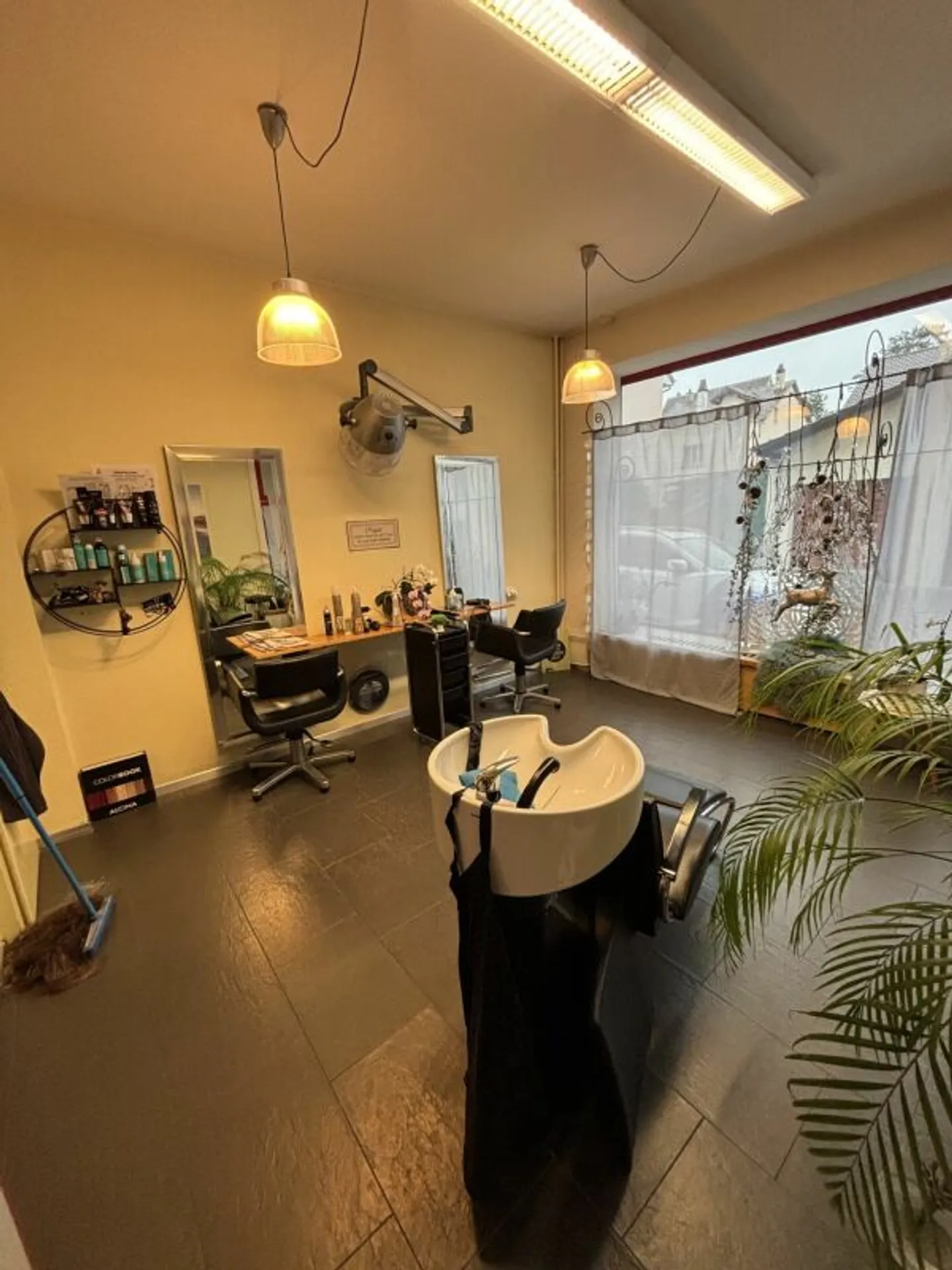 Etablierter Coiffuresalon - Foto 1 von 9