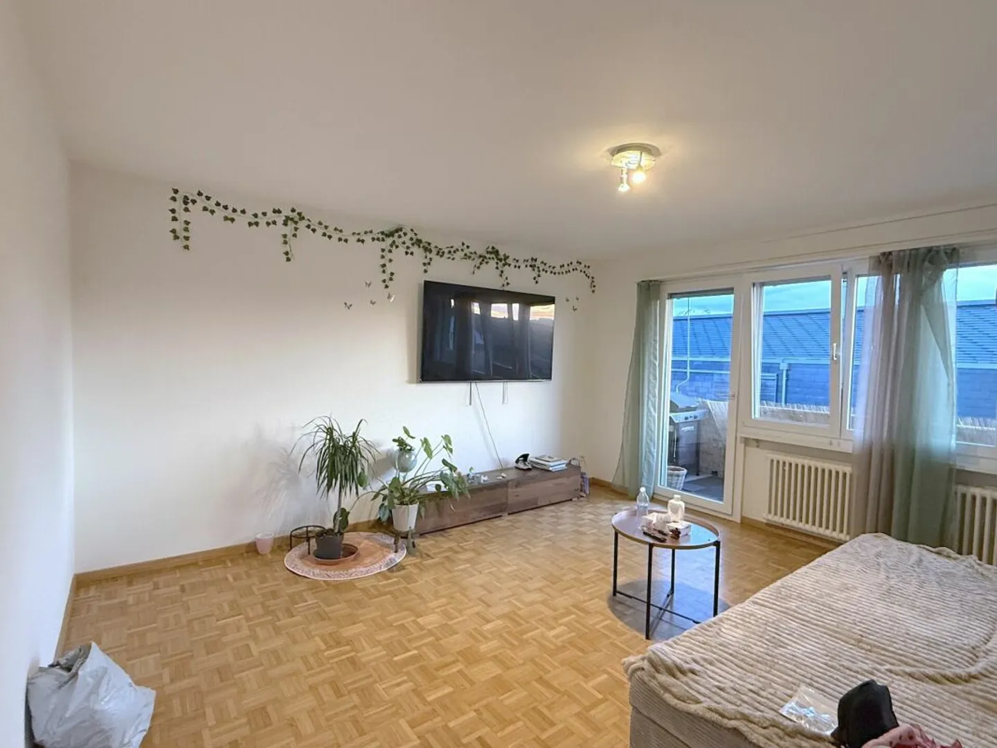 Casa ben curata con due balconi - Foto 5 di 11