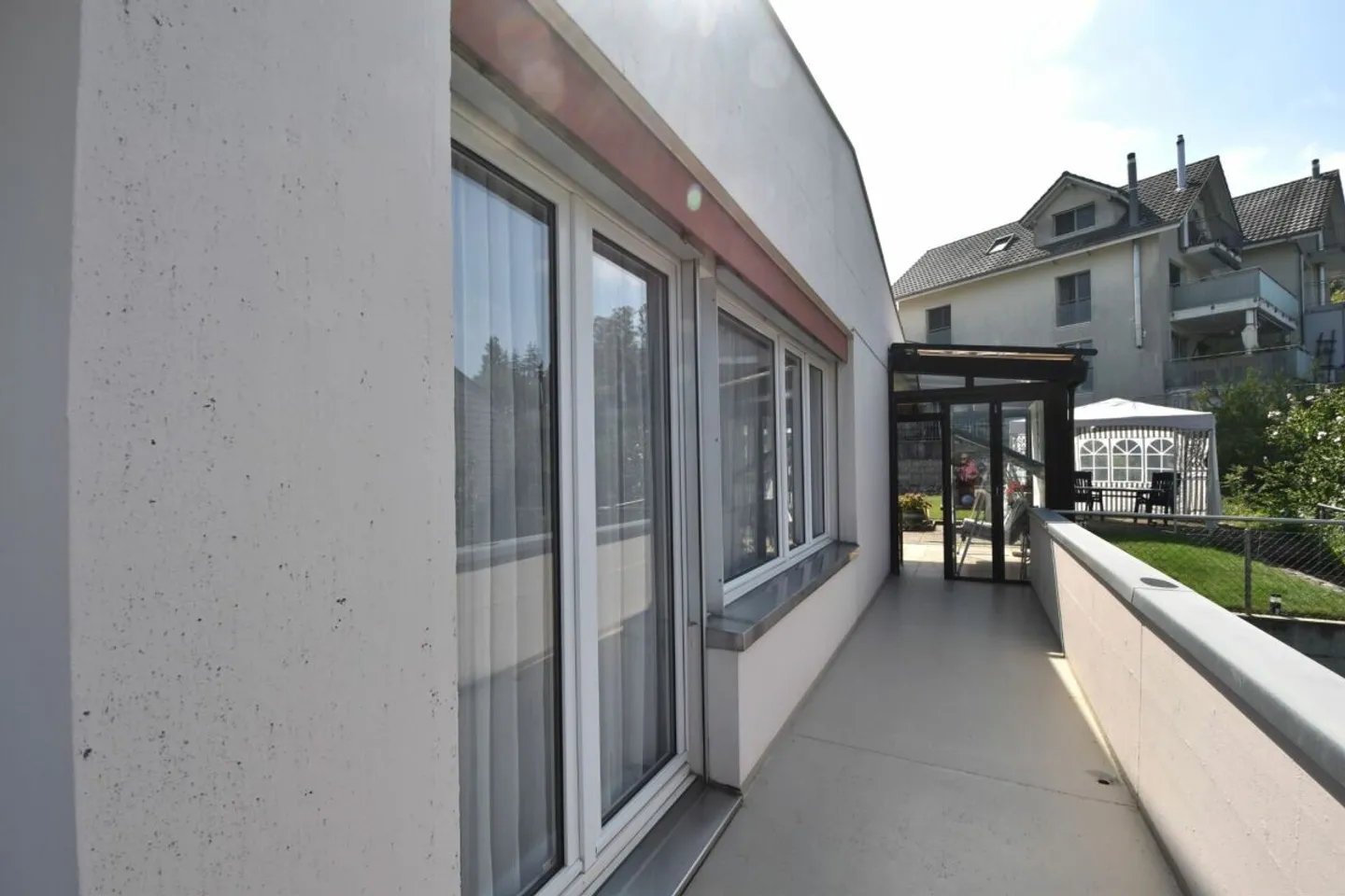 Casa unifamiliare di 6,5 stanze in una posizione molto bella - Foto 8 di 13