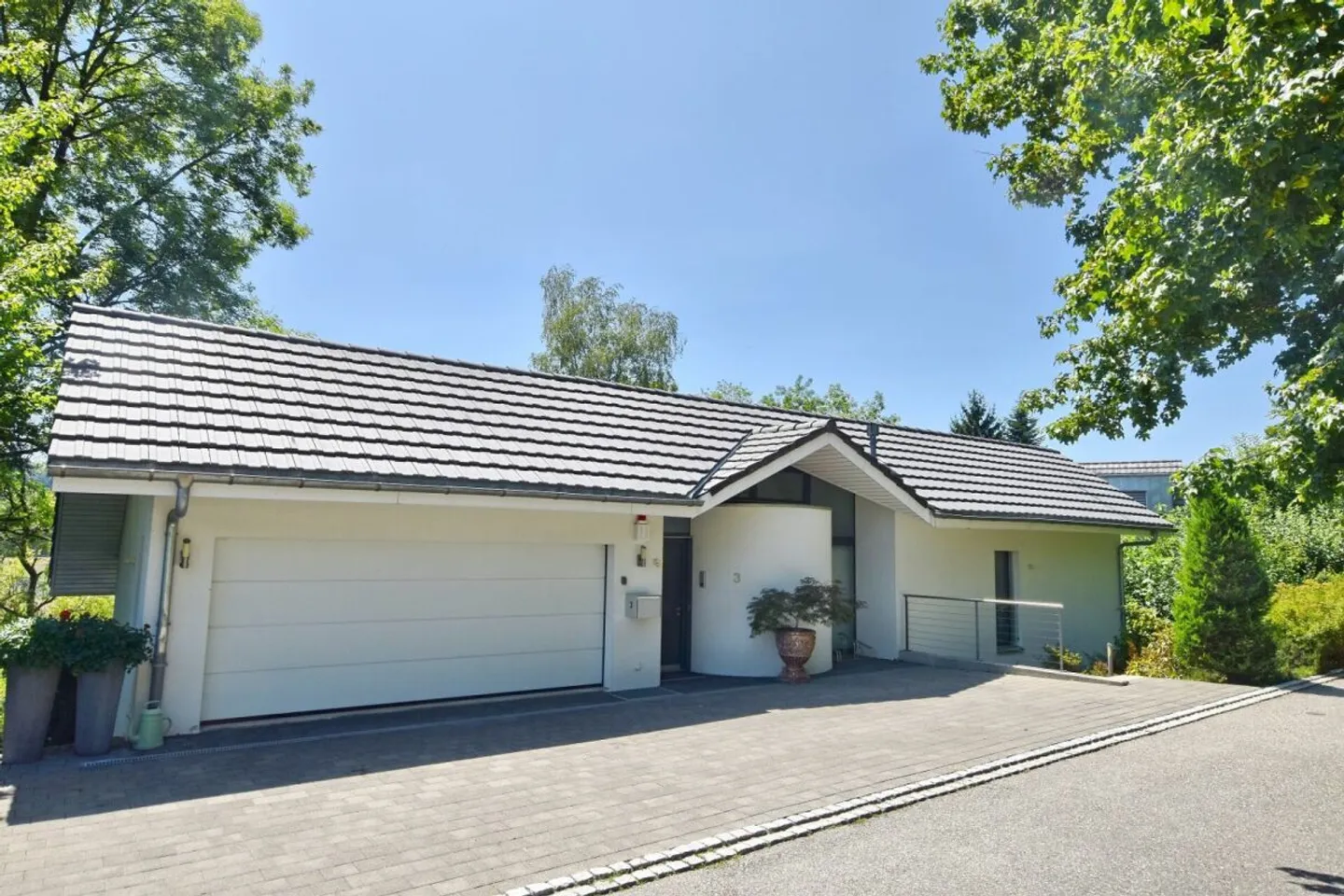 6½ Room House in an upscale single-family home neighborhood, quietly located, a true family paradise, Lättmatte 3, 5034 Suhr - Photo 2 of 12