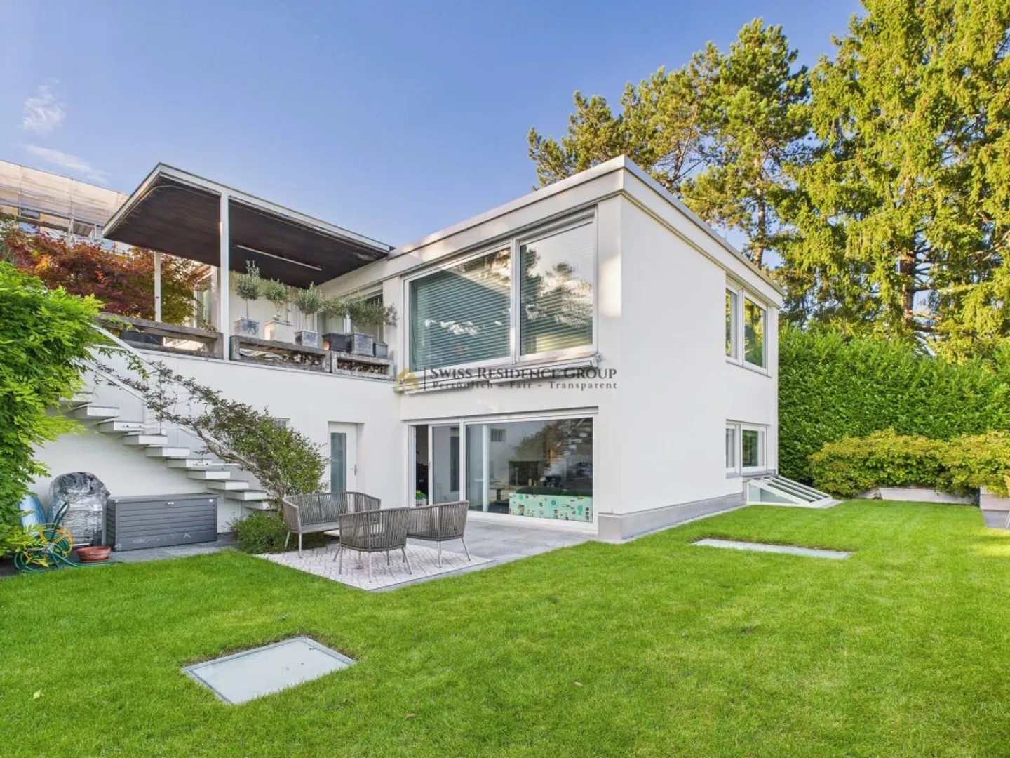 High-quality expansion standard with a dream garden in a south-facing location - Photo 1 of 13