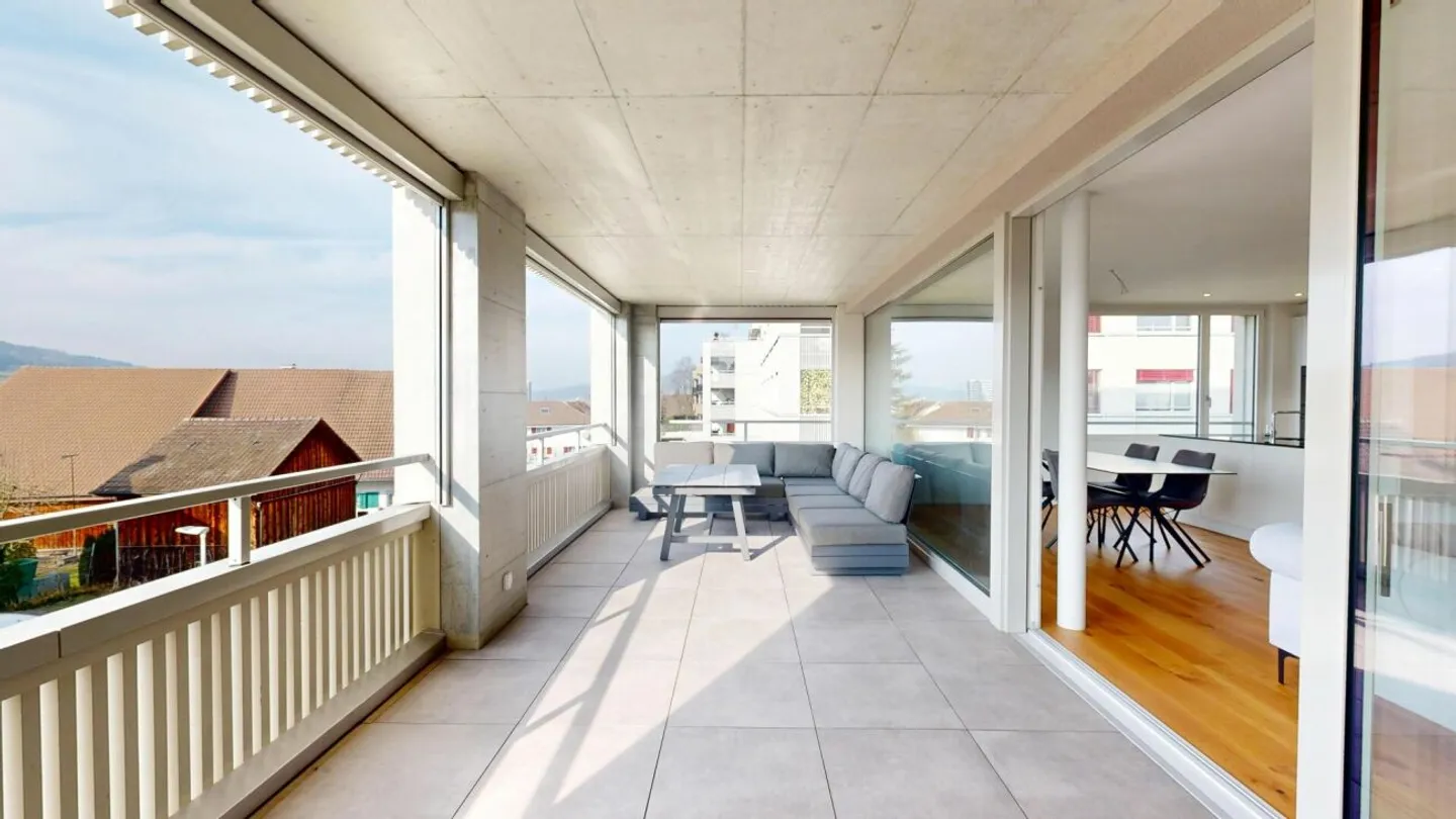 Exclusive 4.5-room apartment in Menziken - Stylish, modern &amp; flooded with light - Photo 2 of 13