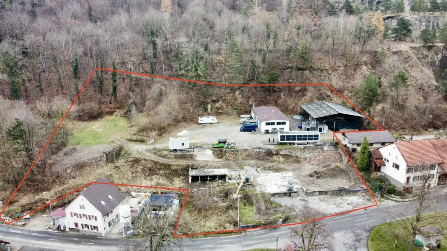 Investitori attenzione: 7.833 m² di terreno commerciale con diritti d'acqua esclusivi - Foto 3 di 10