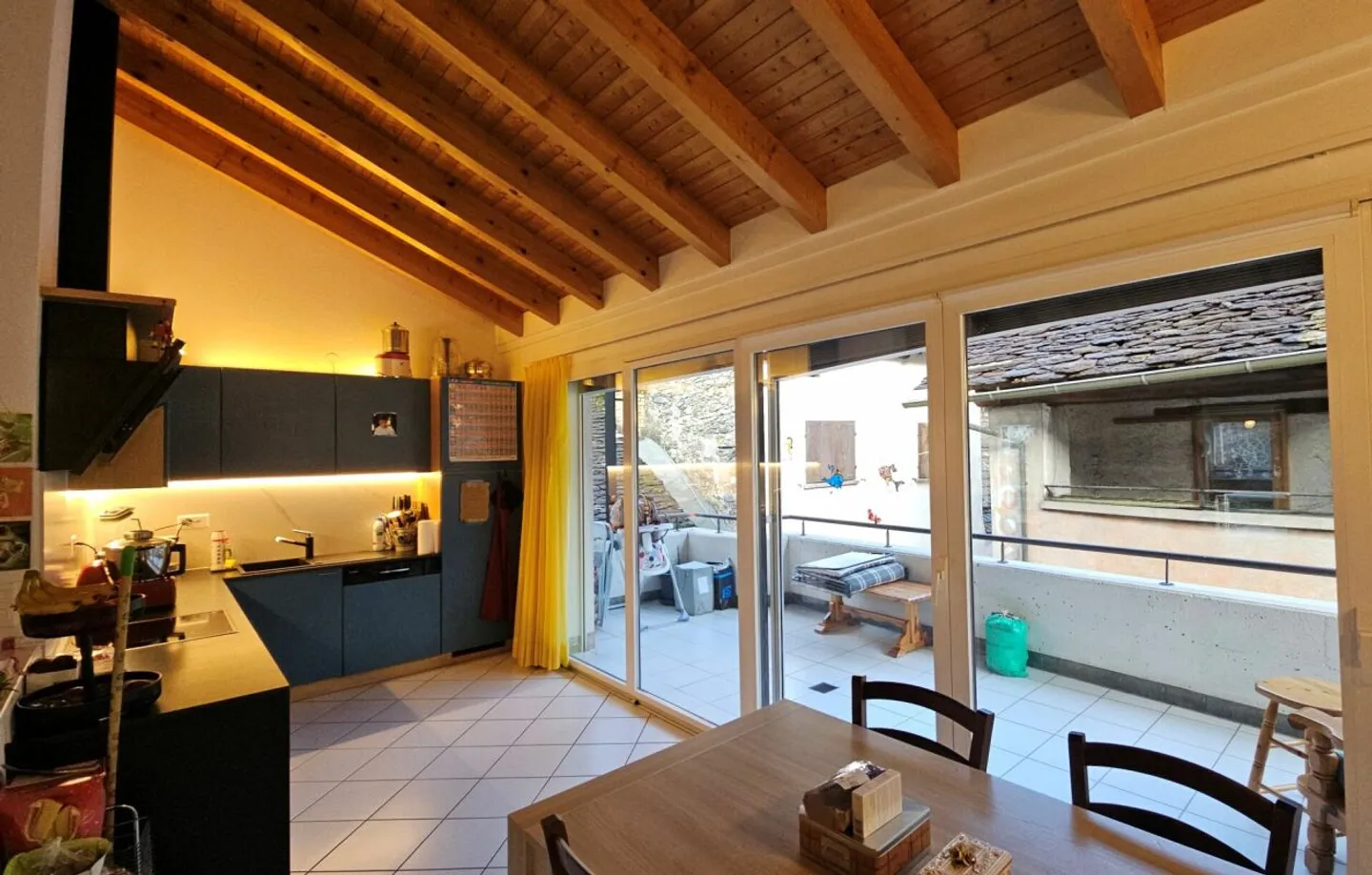 SINGLE-FAMILY HOUSE WITH 2.5 ROOMS FOR RENT - Photo 7 of 13