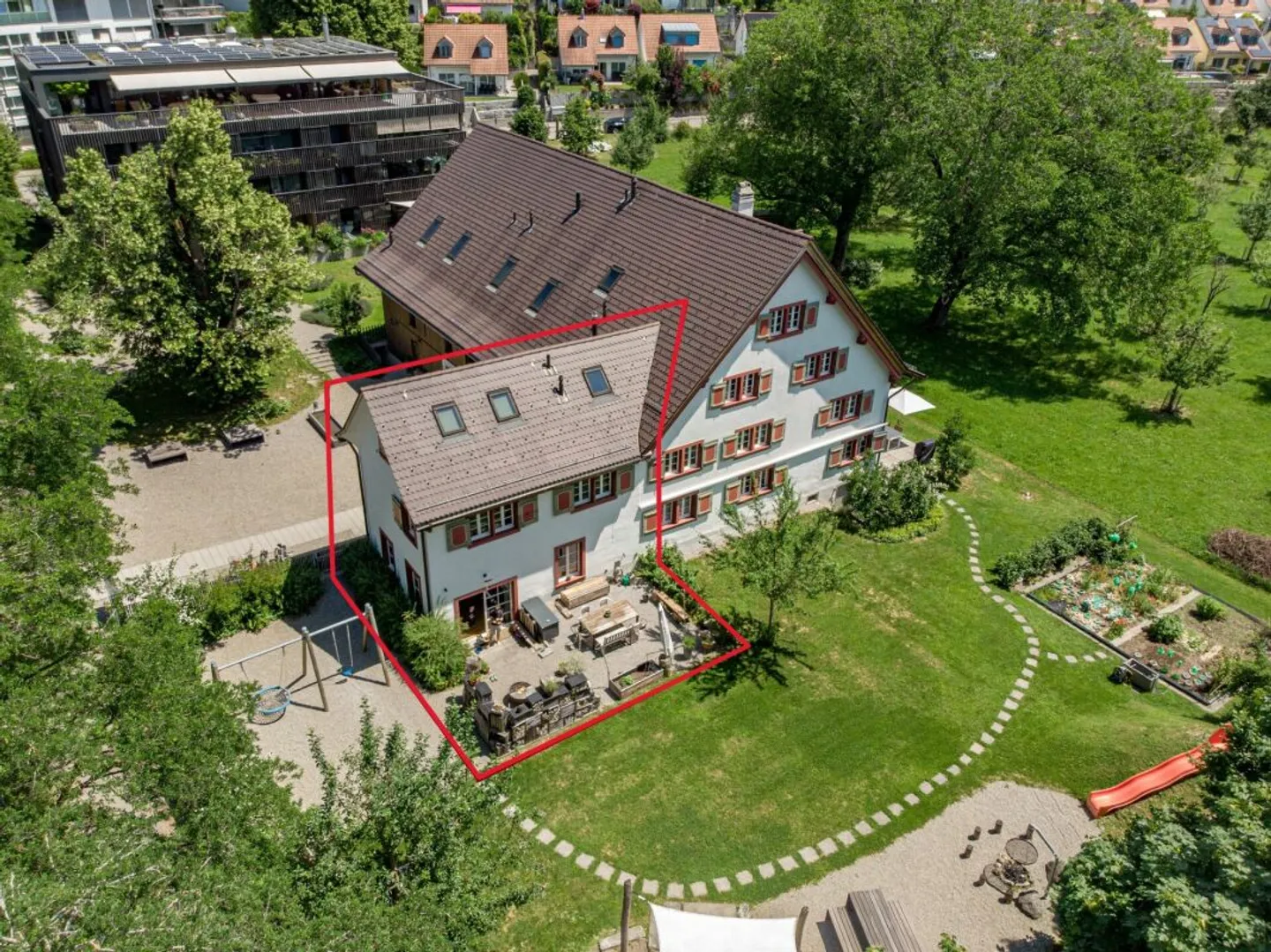 Charmantes Haus mit Garten - Foto 1 von 13